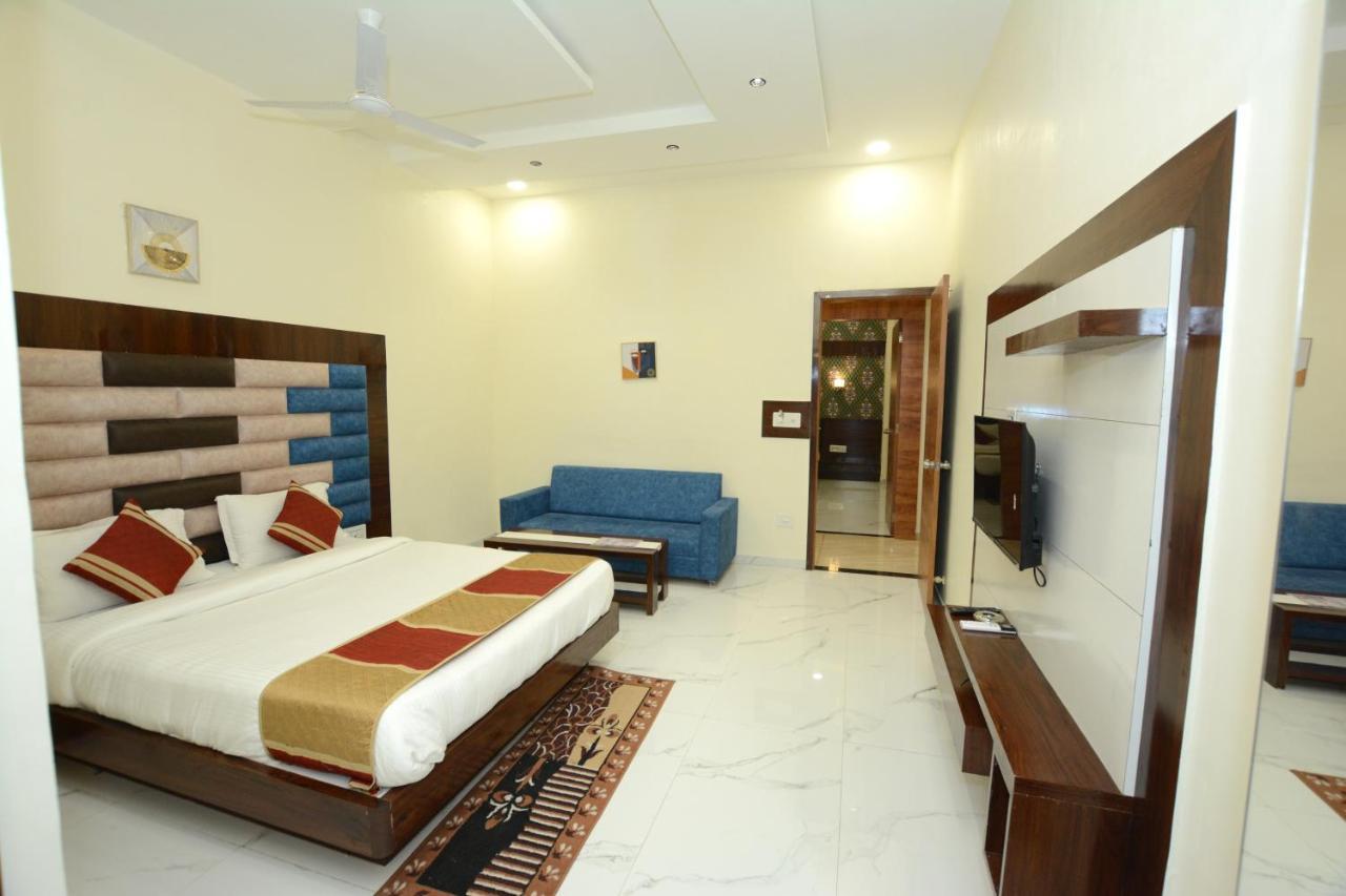 Hotel Villa Inn Ананд Екстер'єр фото
